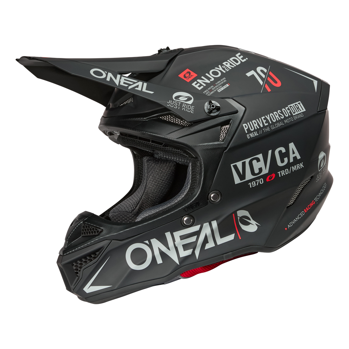 Der O'NEAL 5SRS Polyacrylite Helmet BRAND ist ein mattschwarzer Motocross-Helm mit Visier, der mit auffälligen weißen und roten Aufklebern, dem "O'NEAL"-Schriftzug, "VC/CA" und anderen grafischen Details versehen ist.