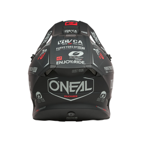 Der O'NEAL 5SRS Polyacrylite Helmet BRAND ist von hinten in mattem Schwarz abgebildet und zeigt mehrere weiße und rote Sponsorenlogos, darunter "ENJOY THE RIDE." und "PURVEYORS OF DIRT". Das Design ist modern und kantig.