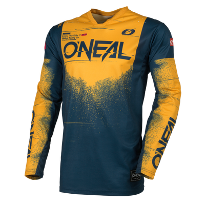 Das O'NEAL HARDWEAR Jersey SWIPE ist ein blau-gelbes, langärmeliges Motocross-Trikot mit einem auffälligen O'NEAL-Branding auf der Brust, den Ärmeln und dem Kragen sowie einer Grafik mit Farbklecksen auf der oberen Vorderseite und den Ärmeln.