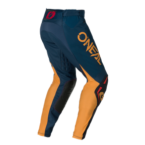 Die O'NEAL HARDWEAR Pants SWIPE ist eine marineblaue, goldfarbene Motocross-Hose mit schwarz-roten Akzenten und einem auffälligen "O'NEAL"-Logo an der Seite.