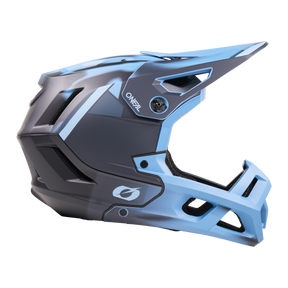 Der O'NEAL SL1 Helm GLACIOR ist ein mattschwarzer und blauer Mountainbike-Vollvisierhelm mit Belüftungsschlitzen, einem verstellbaren Visier und dem O'NEAL-Logo an der Seite, das im Seitenprofil auf weißem Hintergrund abgebildet ist.