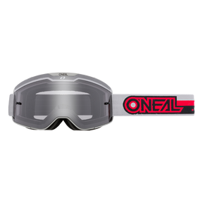 Die O'NEAL B-20 Brille PROXY in Grau/Rot/Grau verfügt über ein breites Band mit dem auffälligen rot-schwarzen O'Neal-Logo, getönte Gläser, die ein großes Sichtfeld bieten und gleichzeitig die Augen schützen, und ein stromlinienförmiges Design, das die Aerodynamik für Motocross-Enthusiasten verbessert.