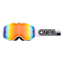 Die O'NEAL B-20 Brille PROXY verfügt über eine leuchtend reflektierende Radium-Rot-Linse, die dein Sichtfeld verbessert. Ausgestattet mit einem weißen Band, das die Marke in Schwarz präsentiert, beeindruckt diese Brille und schützt deine Augen.