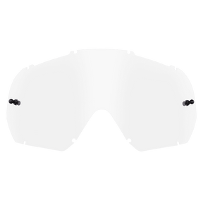 Die O'NEAL B-10 Goggle Spare Lens ist eine transparente, leicht gebogene rechteckige Kunststofflinse mit abgerundeten Kanten. Sie verfügt auf jeder Seite über vier schwarze Befestigungspunkte und ist für die Verwendung mit O'NEAL-Schutzbrillen vorgesehen, die wahrscheinlich für sportliche oder industrielle Zwecke entwickelt wurden.
