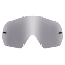 Die O'NEAL B-10 Goggle - Spare Lens von O'NEAL ist eine transparente, leicht getönte Linse, die für den Einsatz in einer Schutzbrille konzipiert ist. Sie verfügt über Befestigungspunkte auf jeder Seite und hat eine gebogene Oberkante mit einer Öffnung an der Unterseite, die den Augen bei Aktivitäten wie Sport oder Industriearbeit Schutz bietet.
