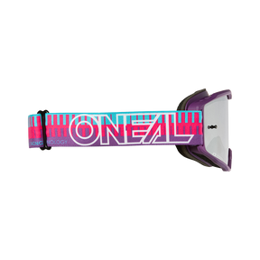 Eine Seitenansicht der O'NEAL B-10 Goggle STRIPED hebt das farbenfrohe Band mit dem weißen Schriftzug O'NEAL" und einem leuchtenden geometrischen Muster in Pink, Blau und Lila hervor.