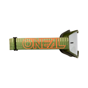 Die O'NEAL B-10 Goggle STRIPED hat einen grünen Rahmen, ein verstellbares Band mit orangefarbenem O'NEAL-Logo und vertikalen Streifen, klare Gläser und schwarze Verschlüsse.