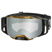 Die O'NEAL B-33 Goggle HEXA ist eine schwarz-goldene Motocross-Brille mit reflektierenden Gläsern und verstellbarem Band auf weißem Hintergrund.