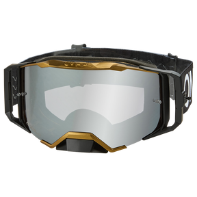Die O'NEAL B-33 Goggle HEXA ist eine schwarz-goldene Motocross-Brille mit reflektierenden Gläsern und verstellbarem Band auf weißem Hintergrund.