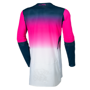 Das O'NEAL Europe PRODIGY Jersey FIVE FIVE FADE zeigt eine Rückansicht mit langen Ärmeln und einem Farbverlaufsdesign, das von Dunkelblau oben nach Rosa und Weiß unten übergeht.